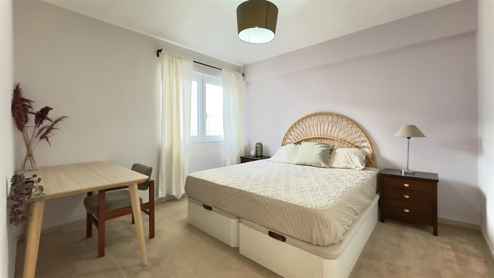 Image of Apartment - 3 Bedrooms - 1 Bathrooms for Rental in Marina Court-Gibraltar, Image 3